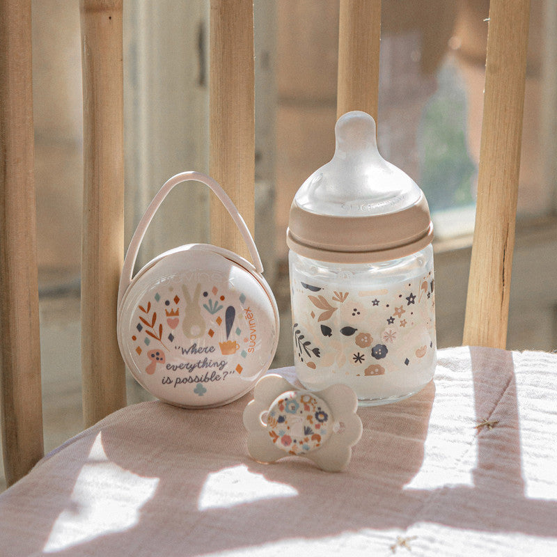 Suavinex Duo Pacifier Holder for Storing Pacifiers, Teats or Accessories with Flexible Handle Attachable to Stroller-Light Blue