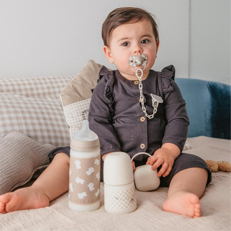 Suavinex, Newborn Baby Bottle Set, Gift Pack with: 2 x 270 ml Medium Flow + 2 x 150 ml Slow Flow + Pacifier 0 to 6 Months, Physiological SX Pro Silicone Teats, 5 Pcs, +0M, Wild&Free Beige