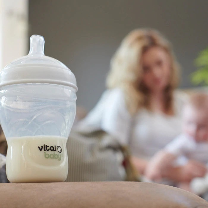 زجاجات الرضاعة Vital Baby Nurture تشبه رضاعة الأطفال، 150 مل، 0+ أشهر، شفافة